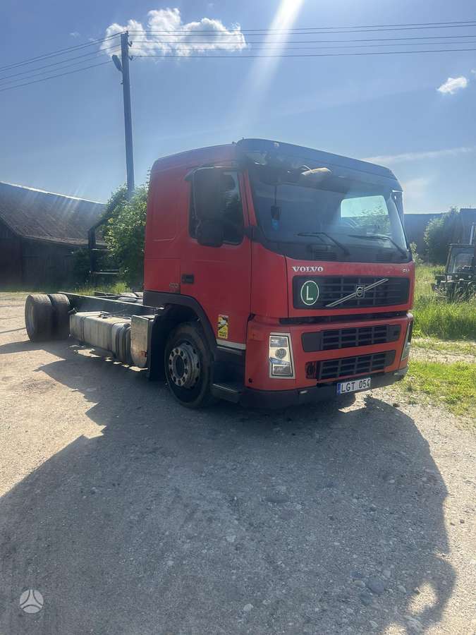Volvo FM 440, шасси