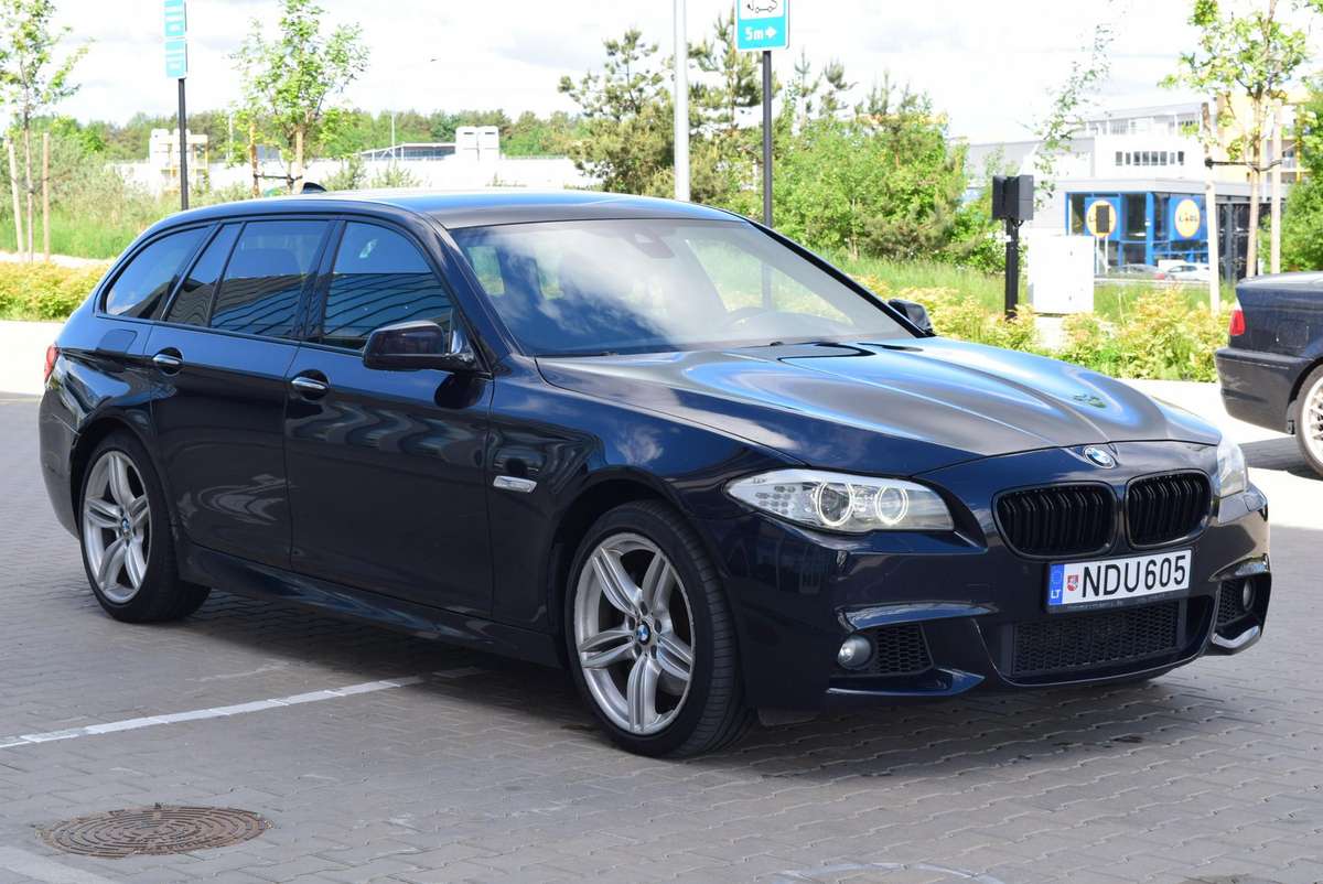 BMW 530, 3.0 l., wagon