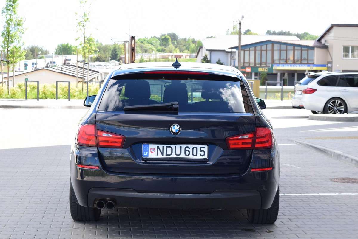 BMW 530, 3.0 l., wagon