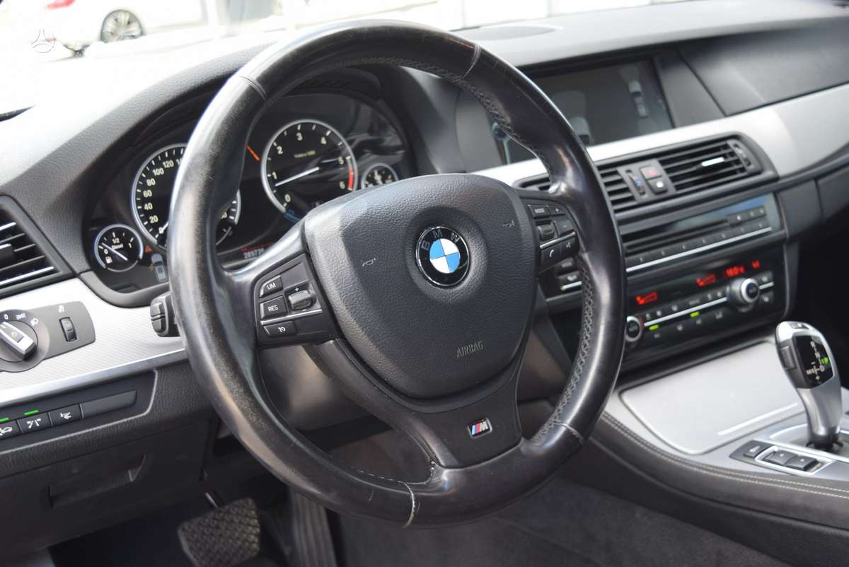 BMW 530, 3.0 l., wagon