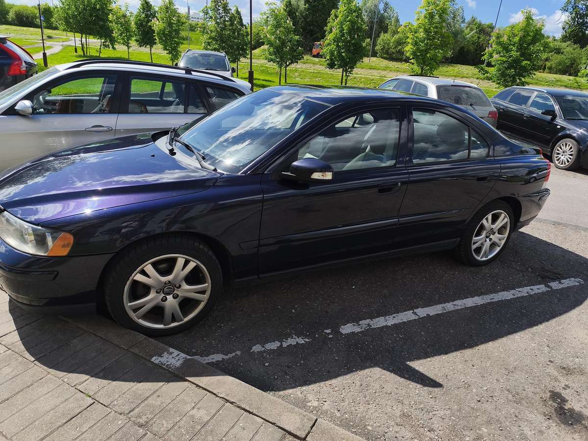 Volvo S60, 2.4 l., Седан