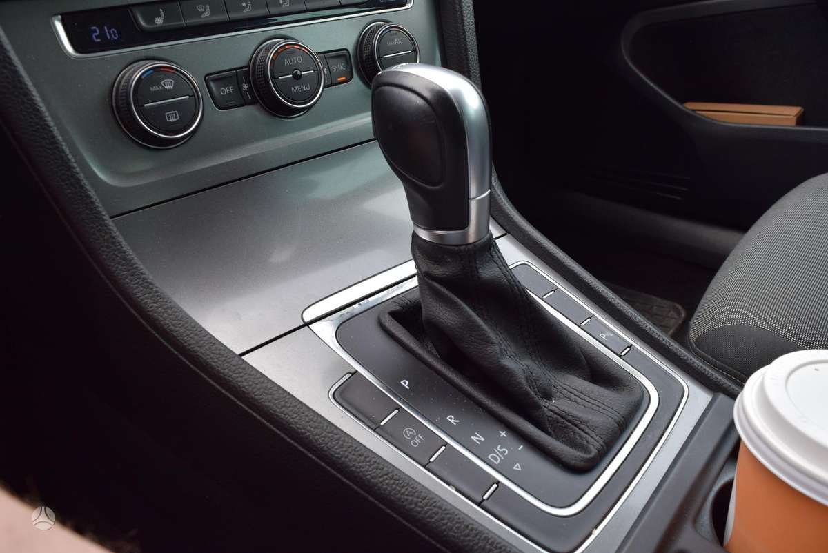 Volkswagen Golf, 1.6 l., Универсал