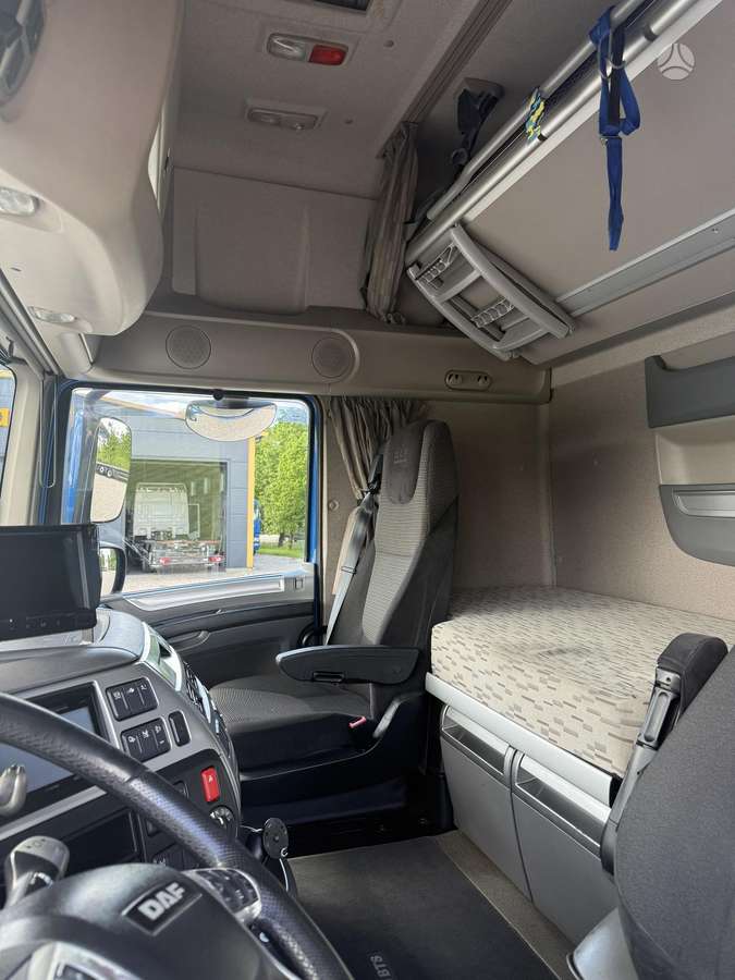 DAF XF  410 FAR, autovežiai