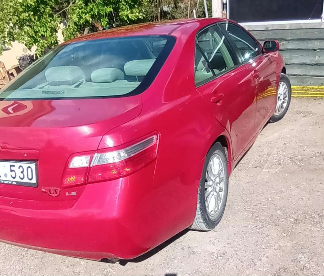 Toyota Camry - 3