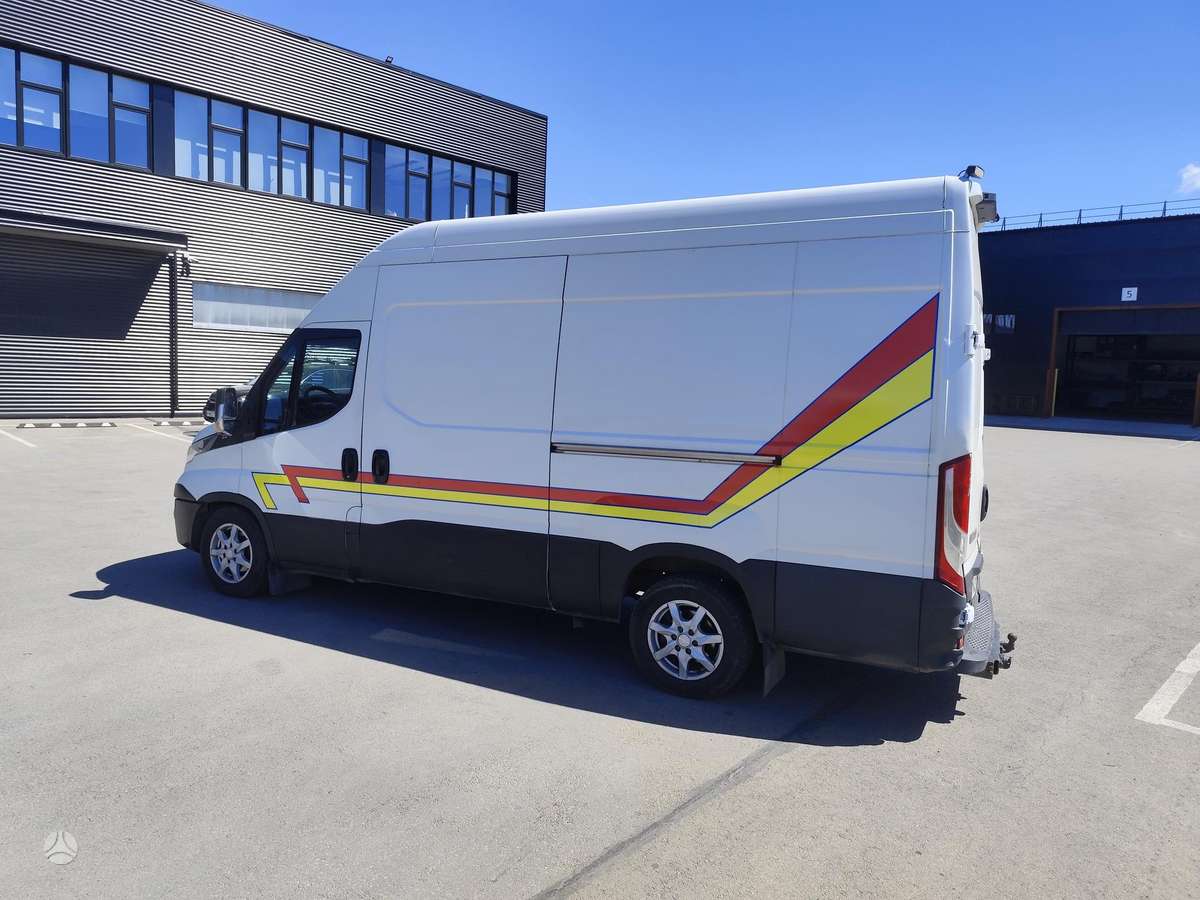 Iveco Daily, 3.0 l., cargo van