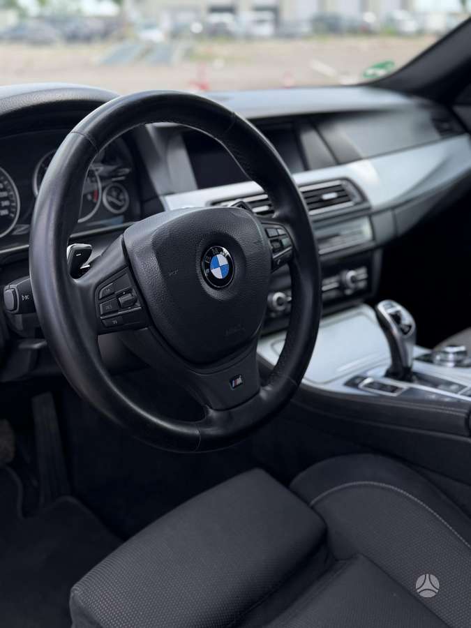 BMW 525, 2.0 l., Седан