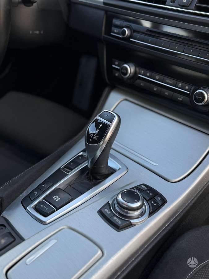 BMW 525, 2.0 l., Седан
