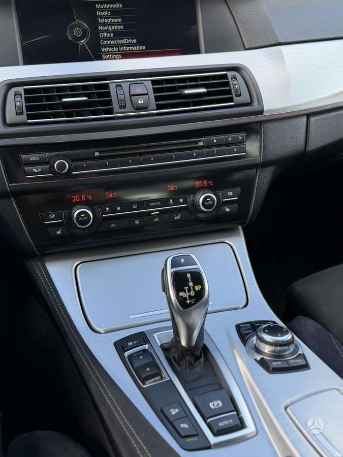 BMW 525, 2.0 l., Седан