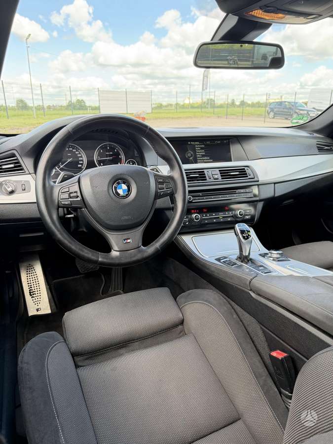 BMW 525, 2.0 l., Седан