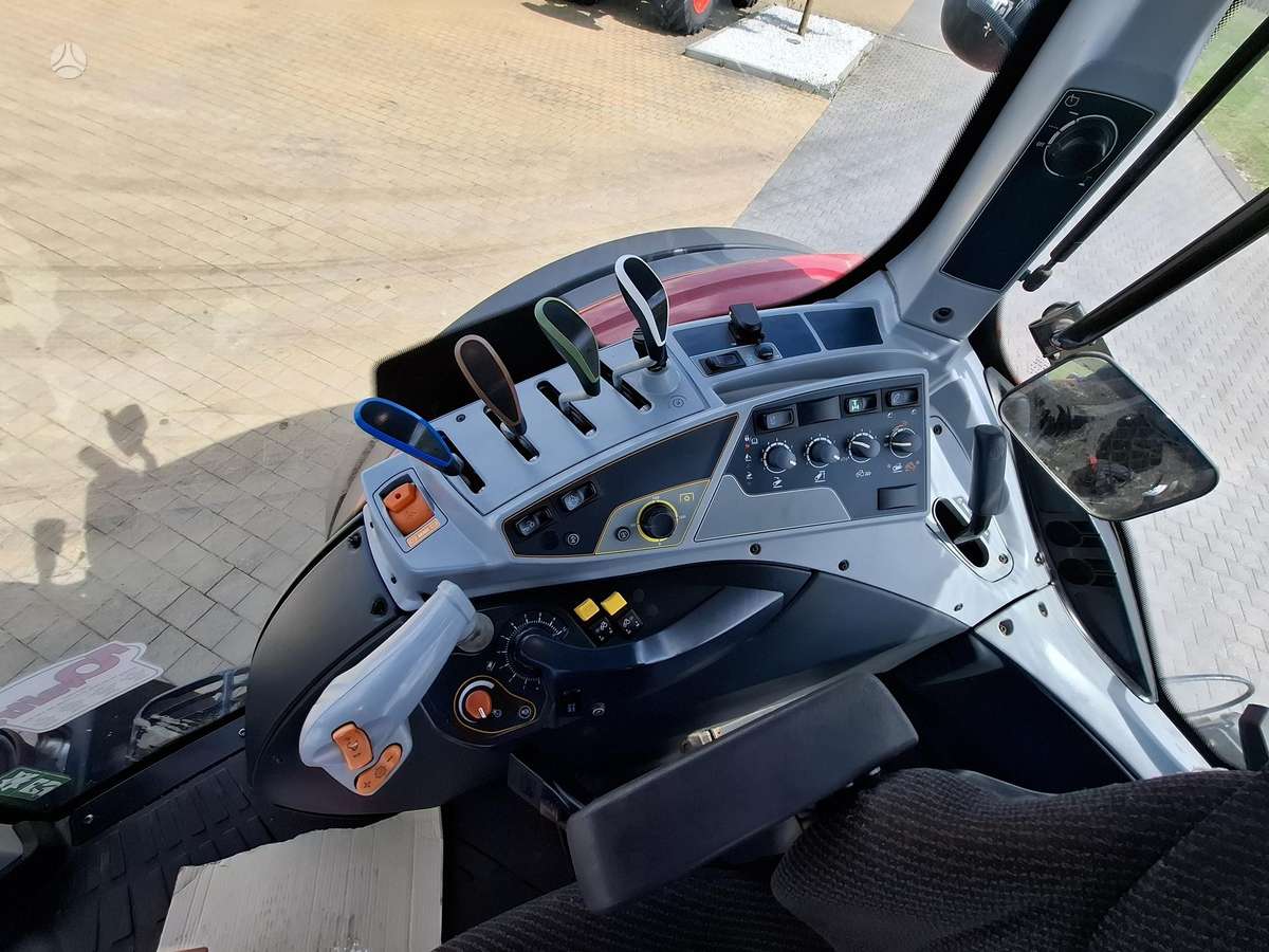 Valtra N124 HiTech, traktoriai