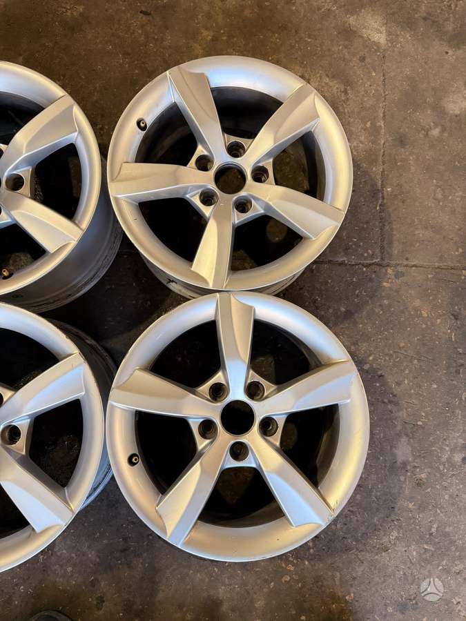 Audi, vieglmetāla, R16