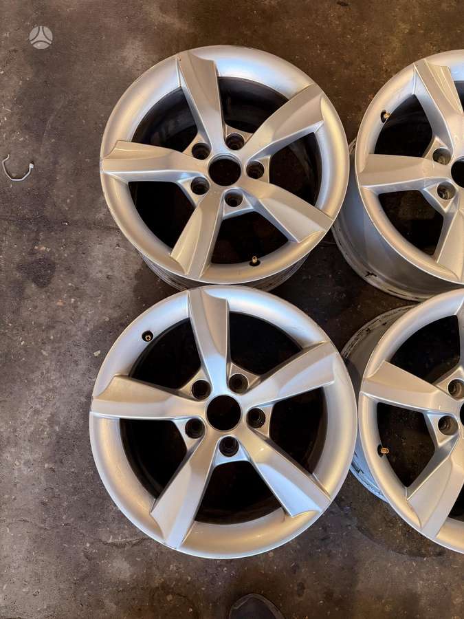 Audi, vieglmetāla, R16