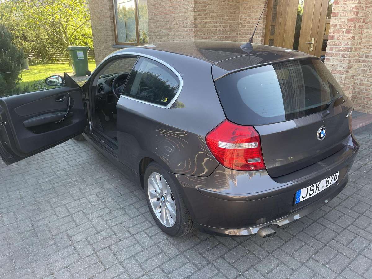 BMW 116, 2.0 l., Хэтчбек