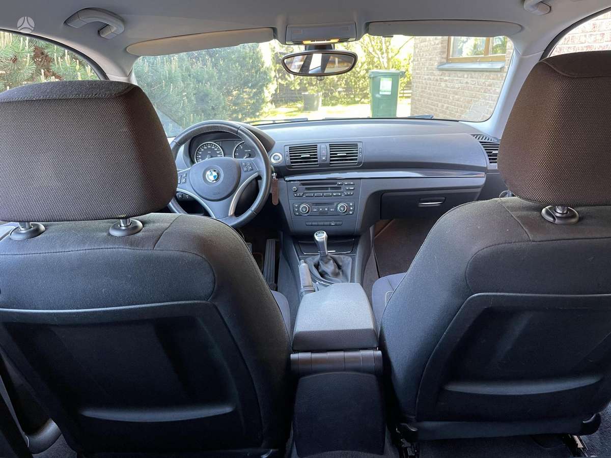 BMW 116, 2.0 l., hatchback