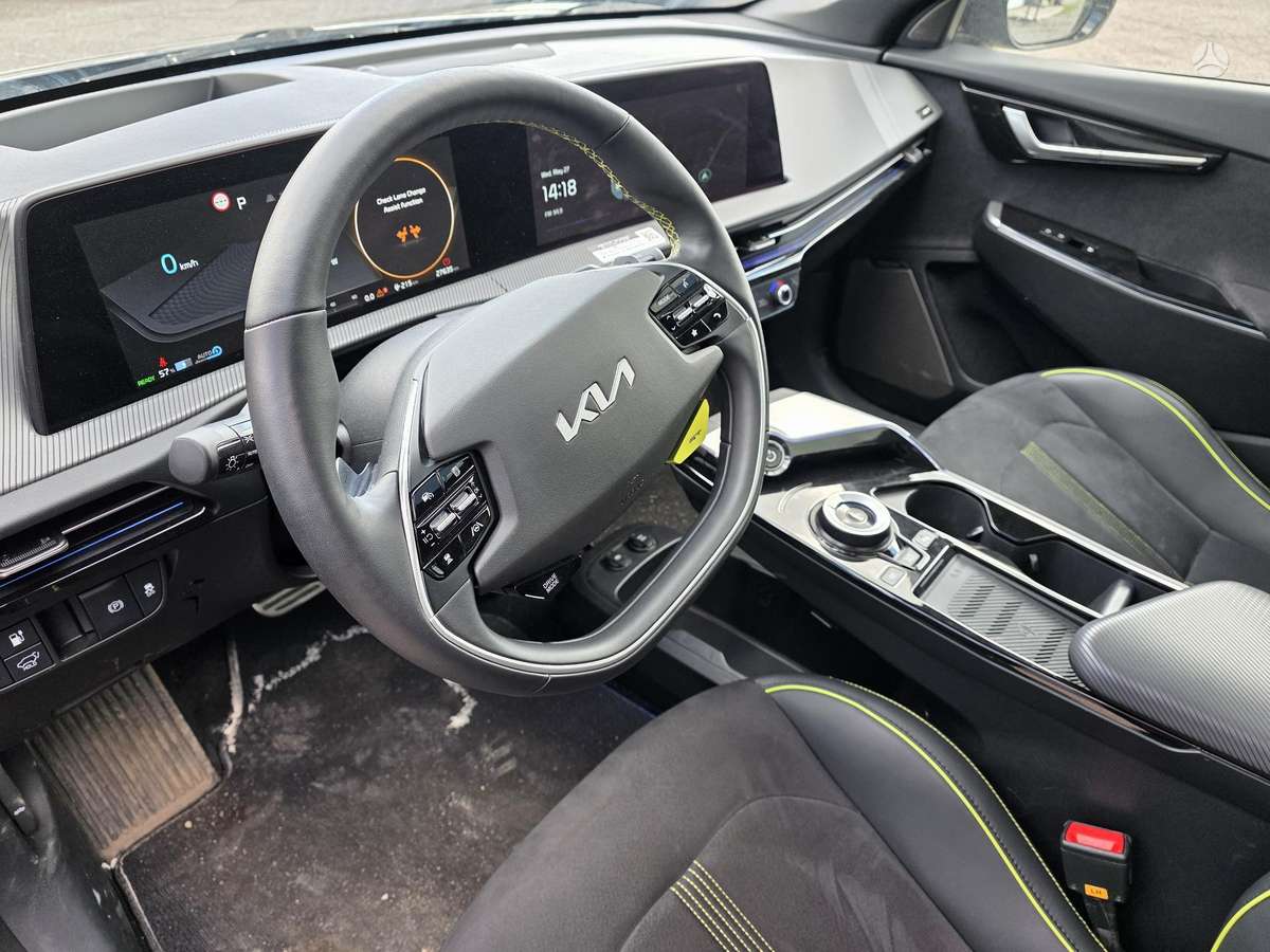 Kia EV6, hatchback