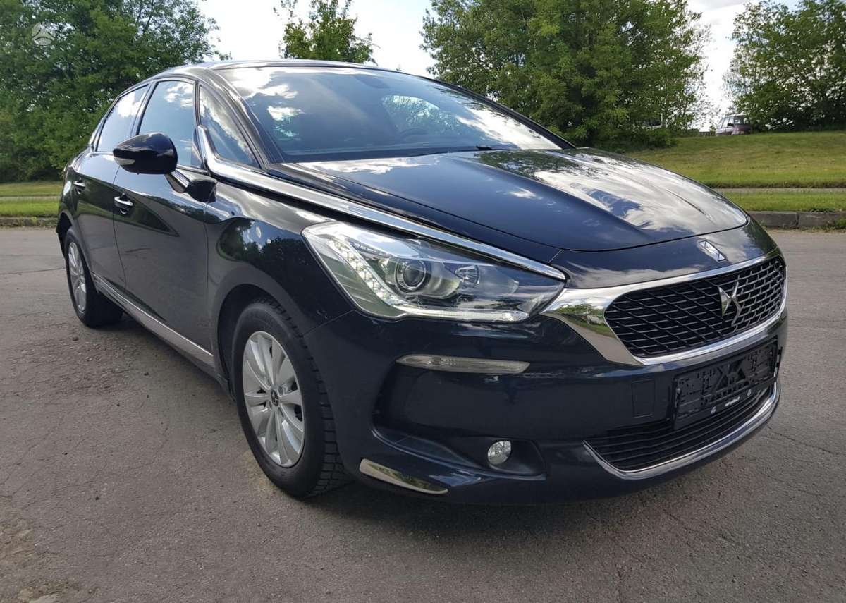 Citroen DS5, 1.6 l., hatchback