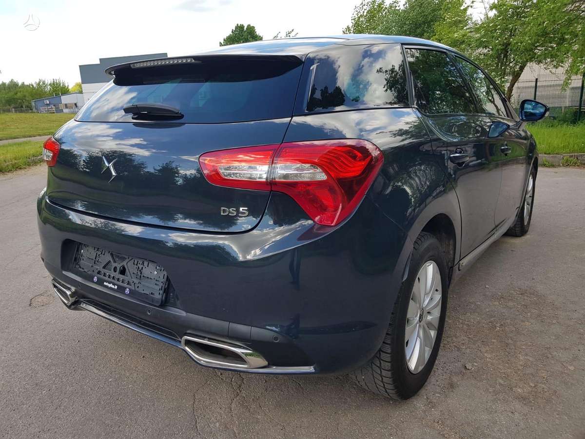 Citroen DS5, 1.6 l., hatchback
