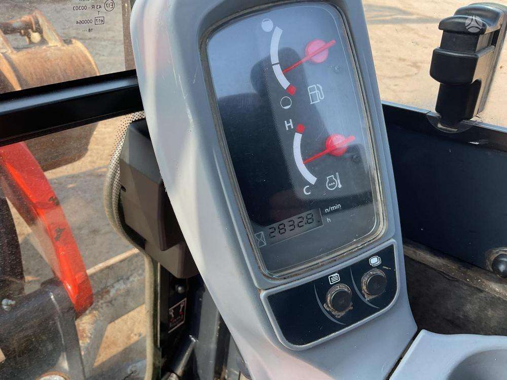 Kubota U27, mini ekskavatori