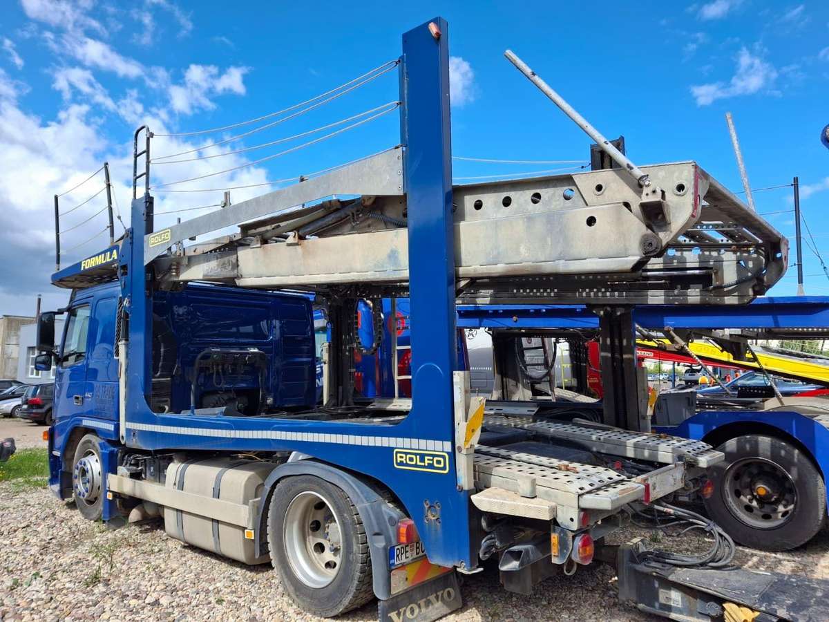 Volvo +Rolfo 2010, auto transporters