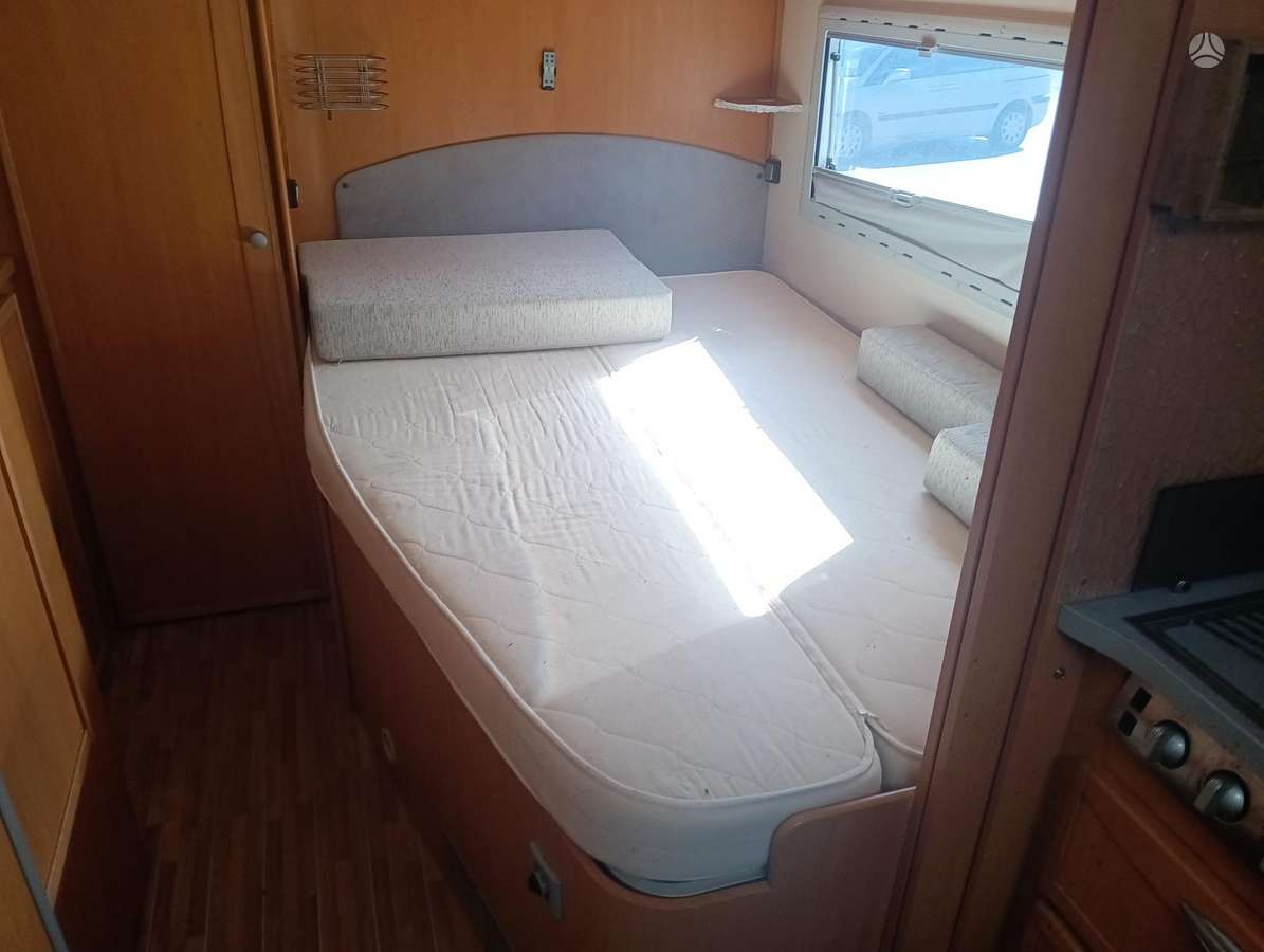 Riviera Master, campers