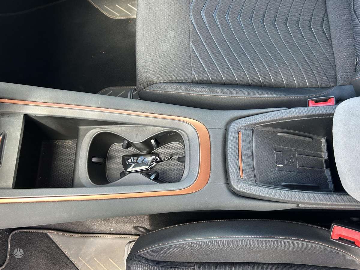 Cupra Born, 63 kWh, hatchback