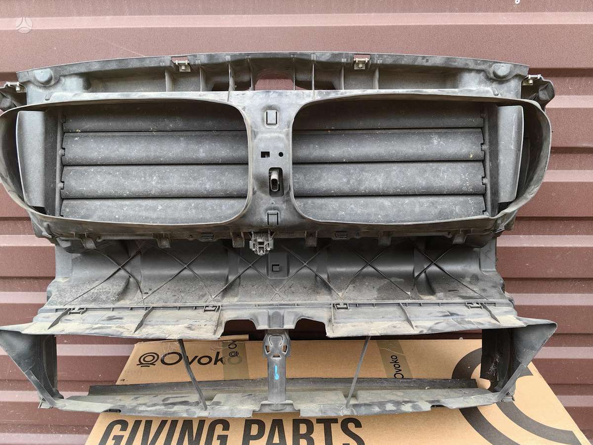 BMW 530, 7332893, 51647332893, front grill