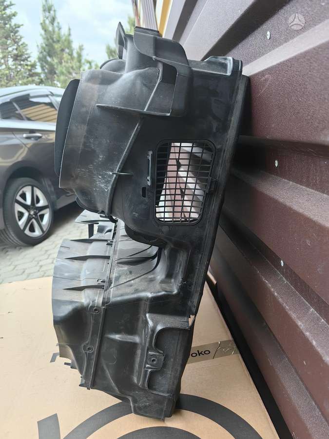 BMW 530, 7332893, 51647332893, front grill
