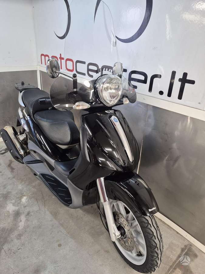 Piaggio Beverly 459cc, мотороллеры / мопеды