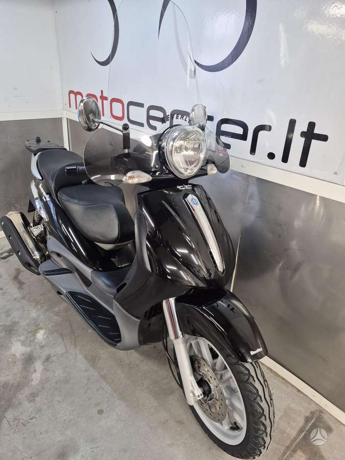 Piaggio Beverly 459cc, scooters / mopeds
