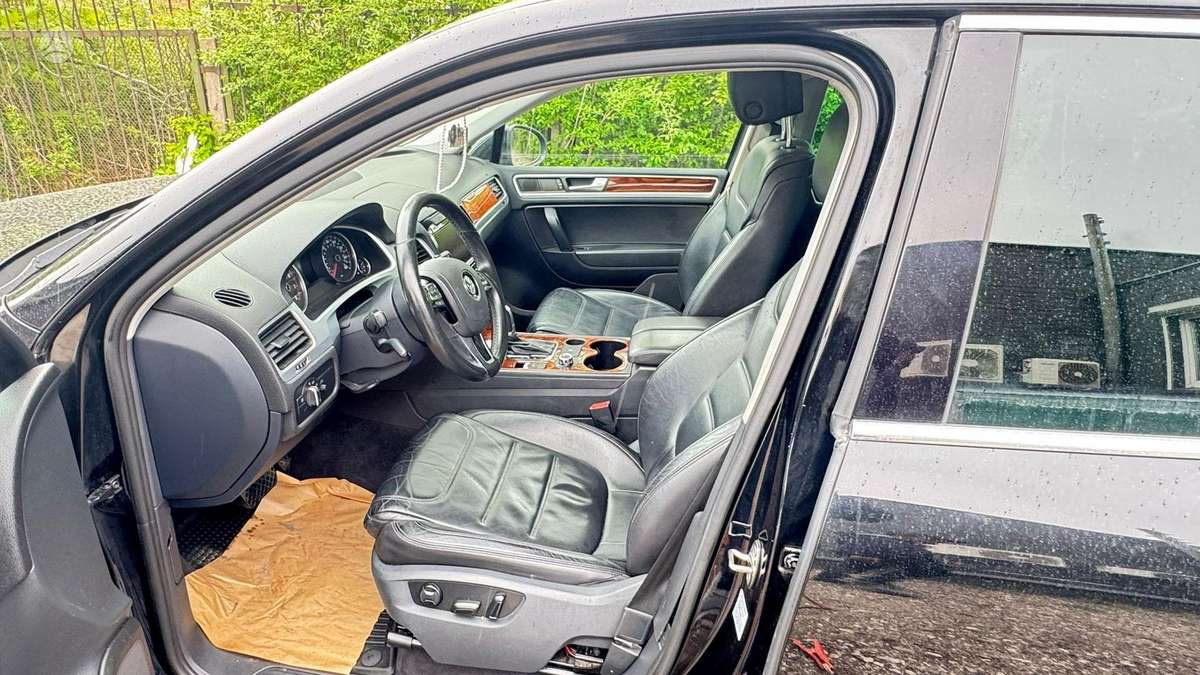 Volkswagen Touareg - 8