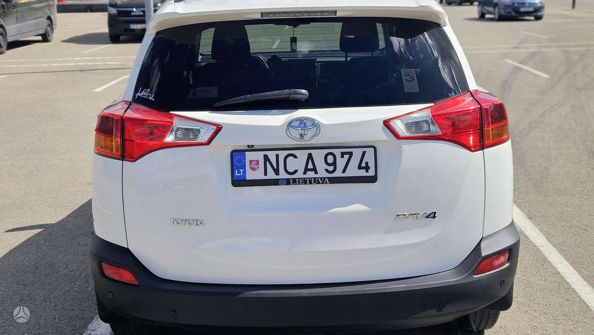 Toyota RAV4 - 7