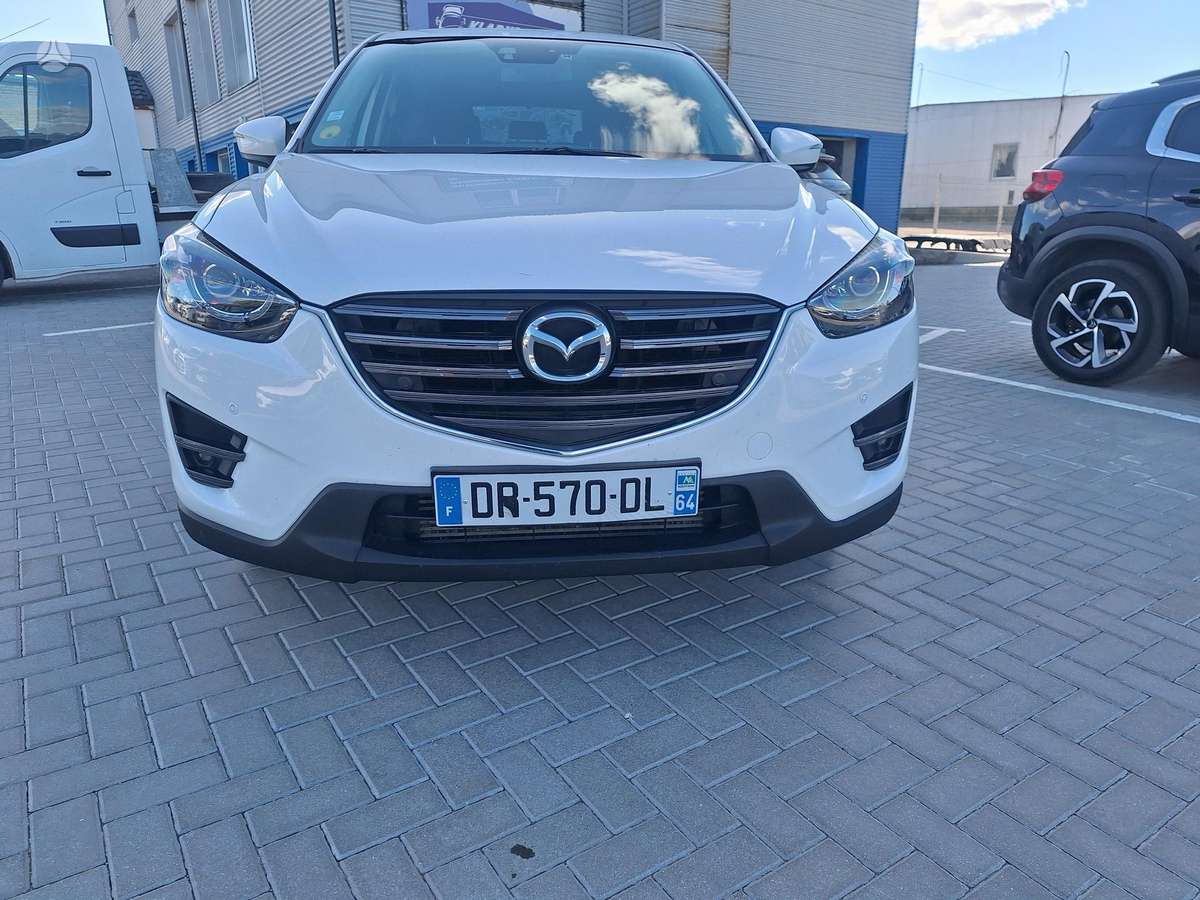 Mazda CX-5, 2.2 l., off-road / crossover
