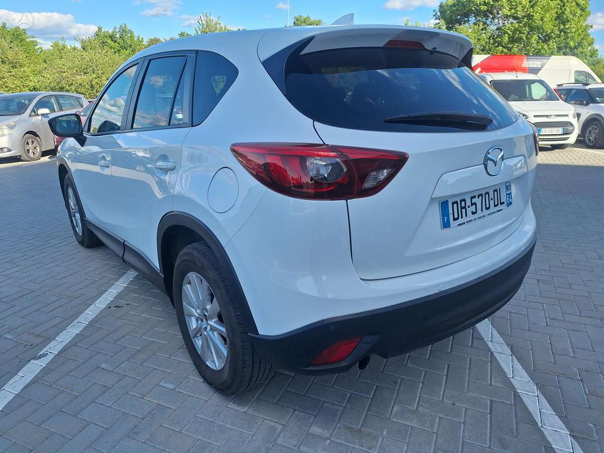 Mazda CX-5, 2.2 l., off-road / crossover