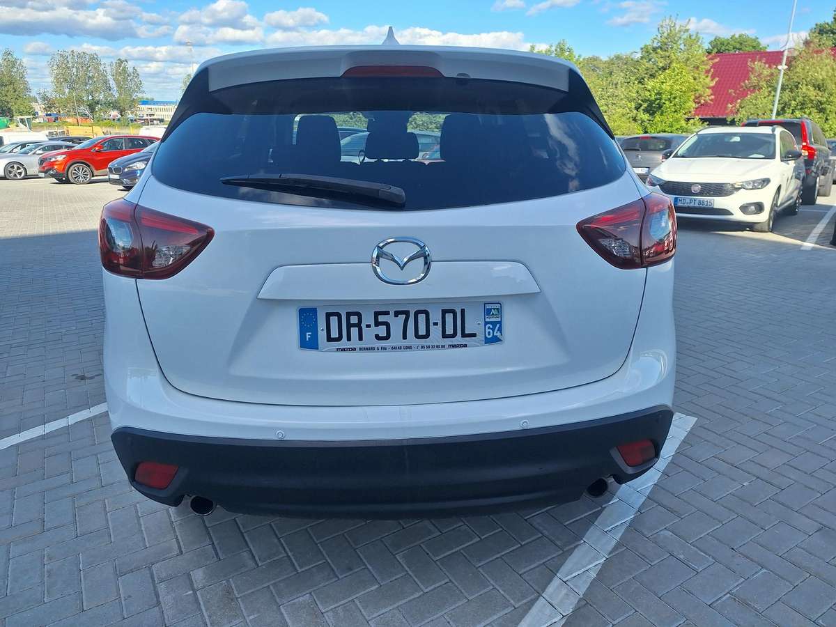 Mazda CX-5, 2.2 l., off-road / crossover