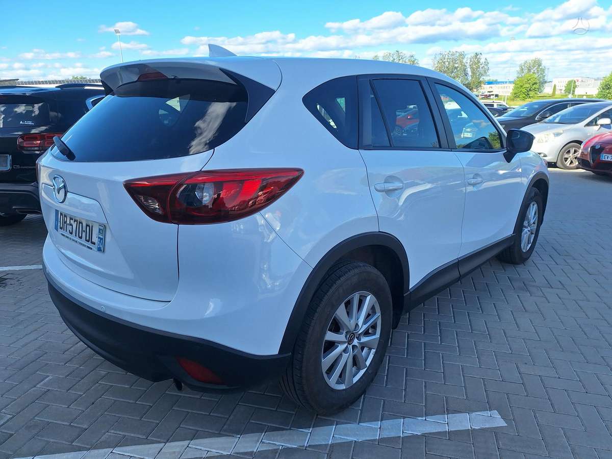 Mazda CX-5, 2.2 l., off-road / crossover