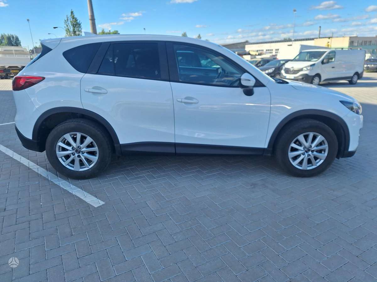 Mazda CX-5, 2.2 l., off-road / crossover