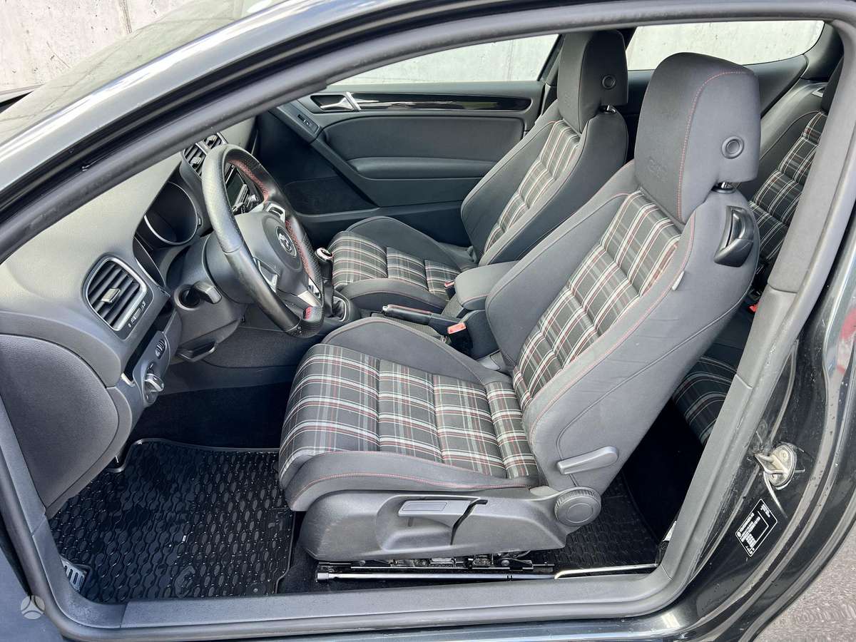 Volkswagen Golf, 2.0 l., hatchback