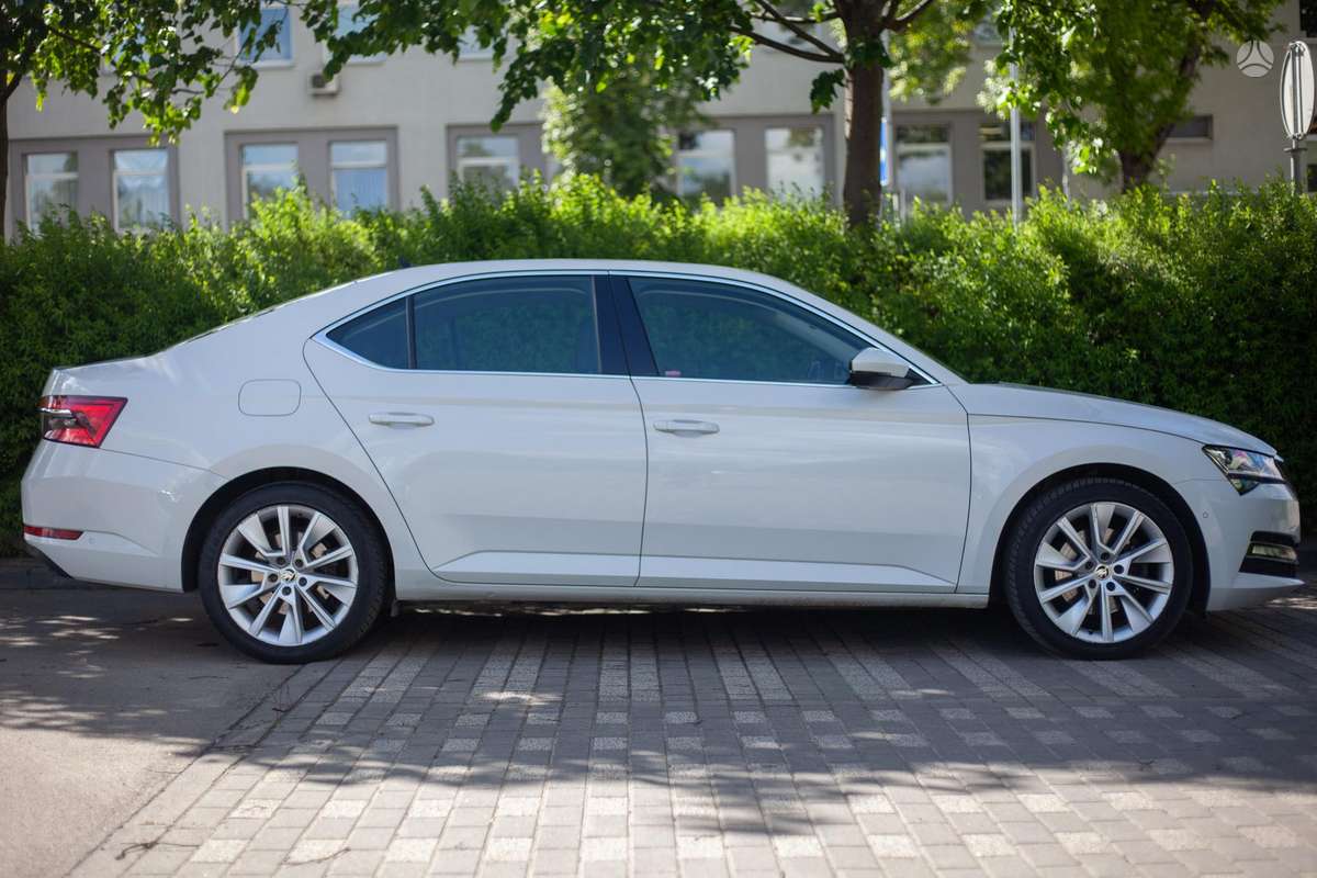 Skoda Superb, 1.5 l., hatchback