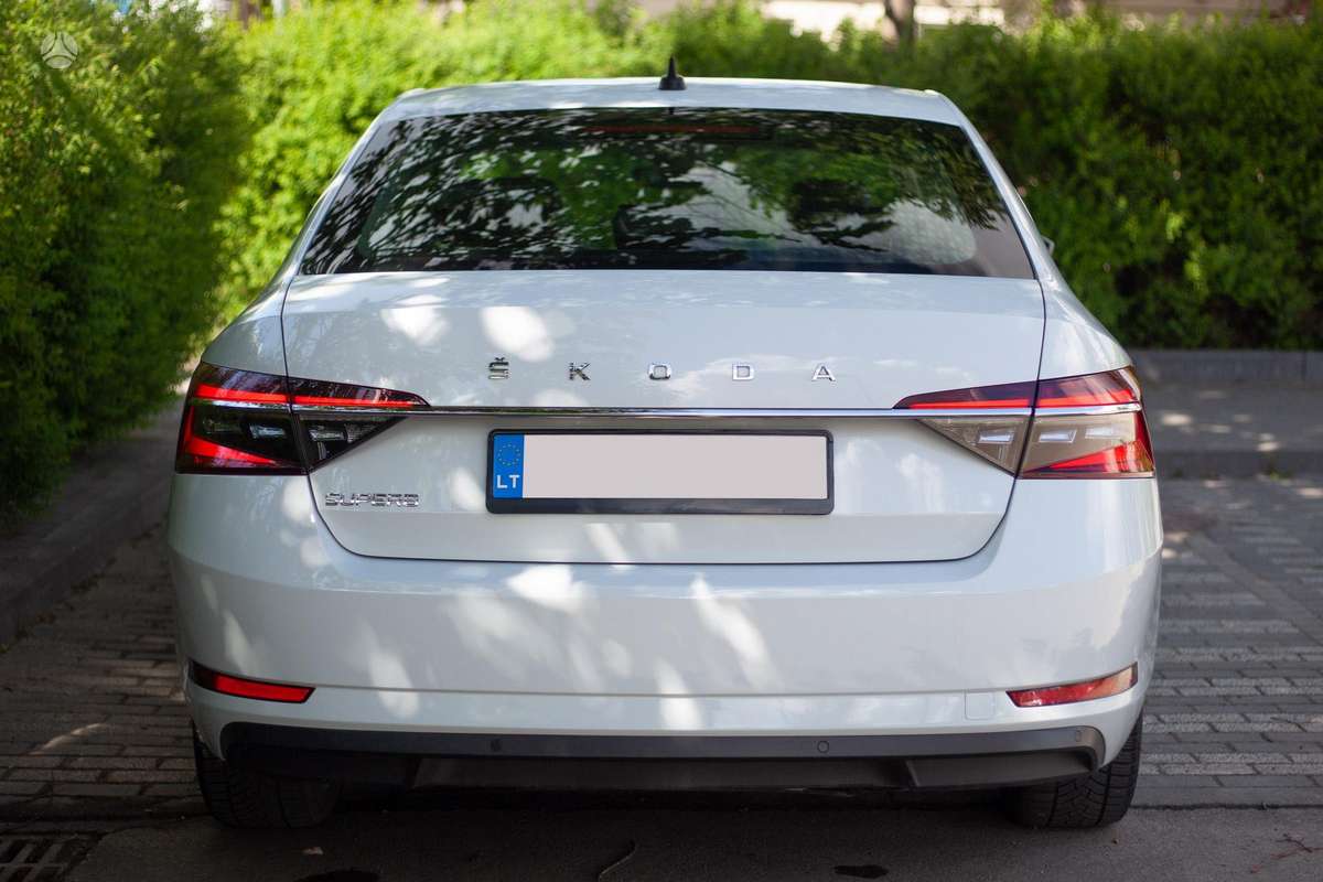 Skoda Superb, 1.5 l., hatchback