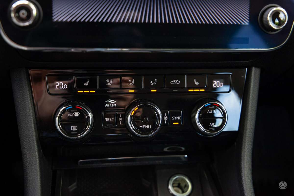 Skoda Superb, 1.5 l., hatchback