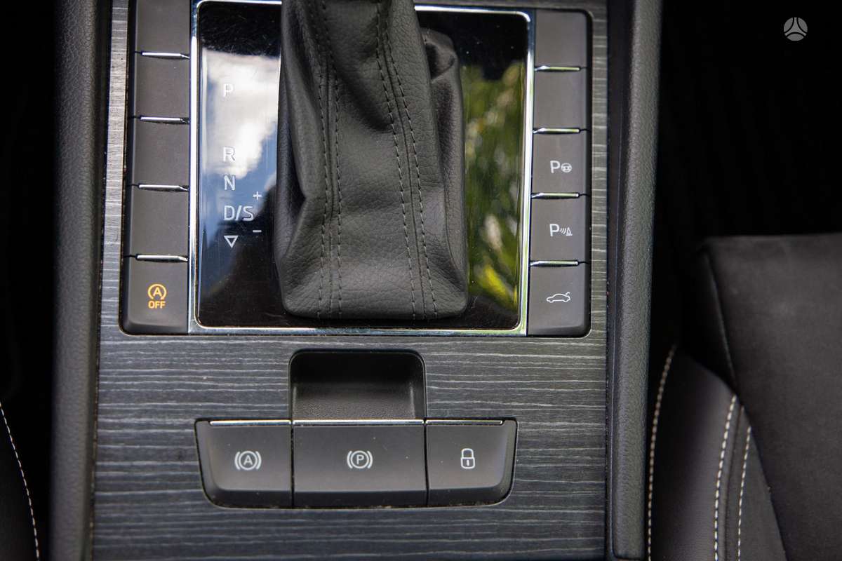 Skoda Superb, 1.5 l., hatchback