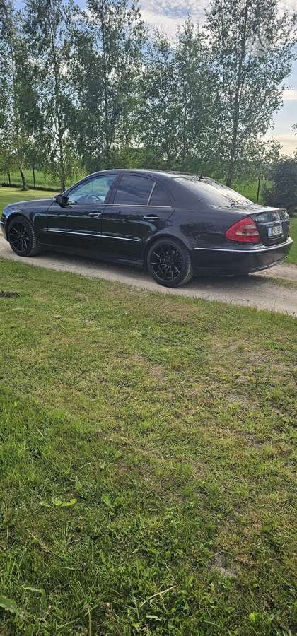 Mercedes-Benz E280, 3.2 l., Седан