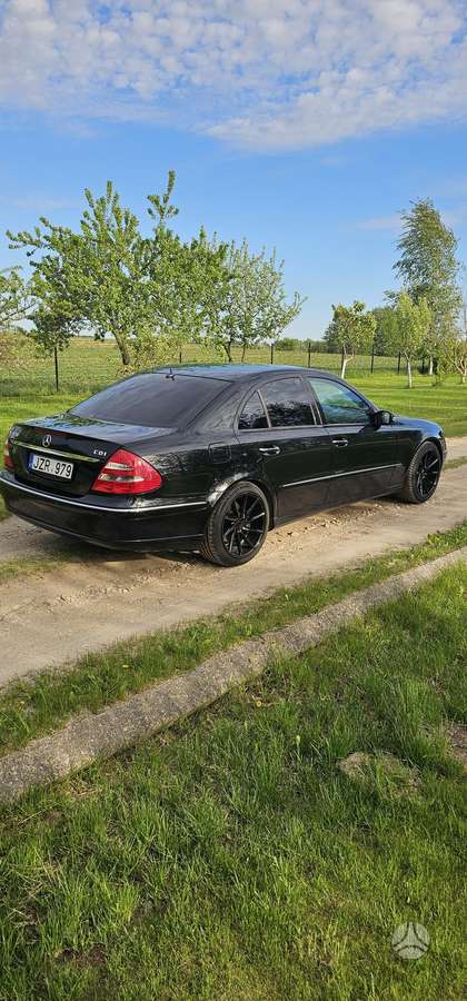 Mercedes-Benz E280, 3.2 l., Седан