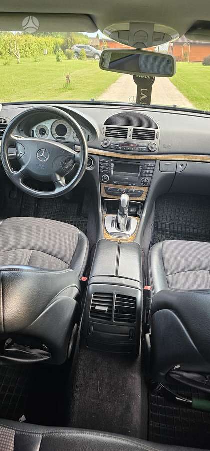 Mercedes-Benz E280, 3.2 l., Седан