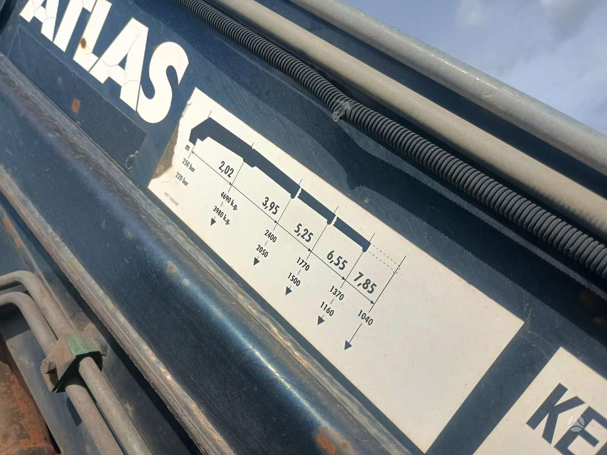 Volvo FL618, su kranu