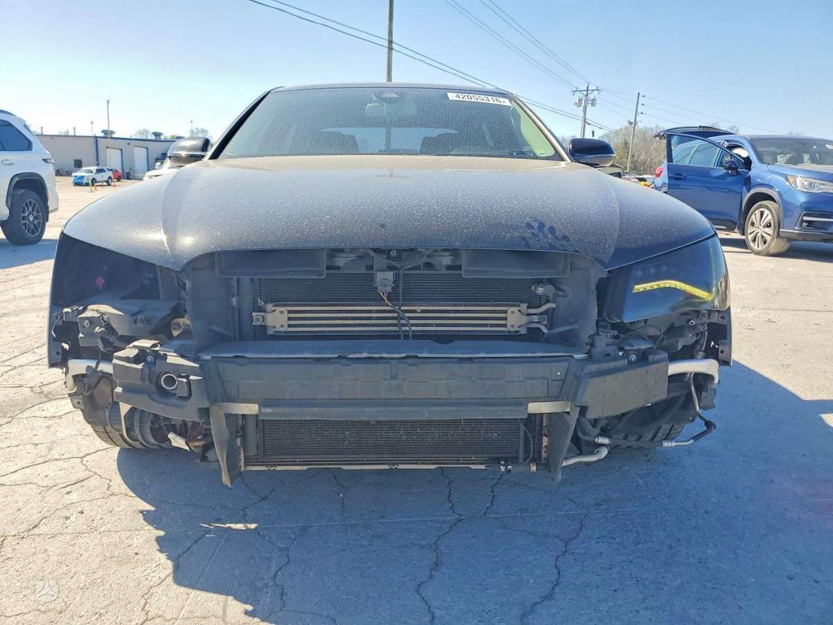 Audi A8, 4.2 l., sedanas