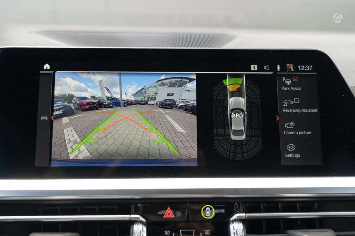 BMW 318, 2.0 l., Седан