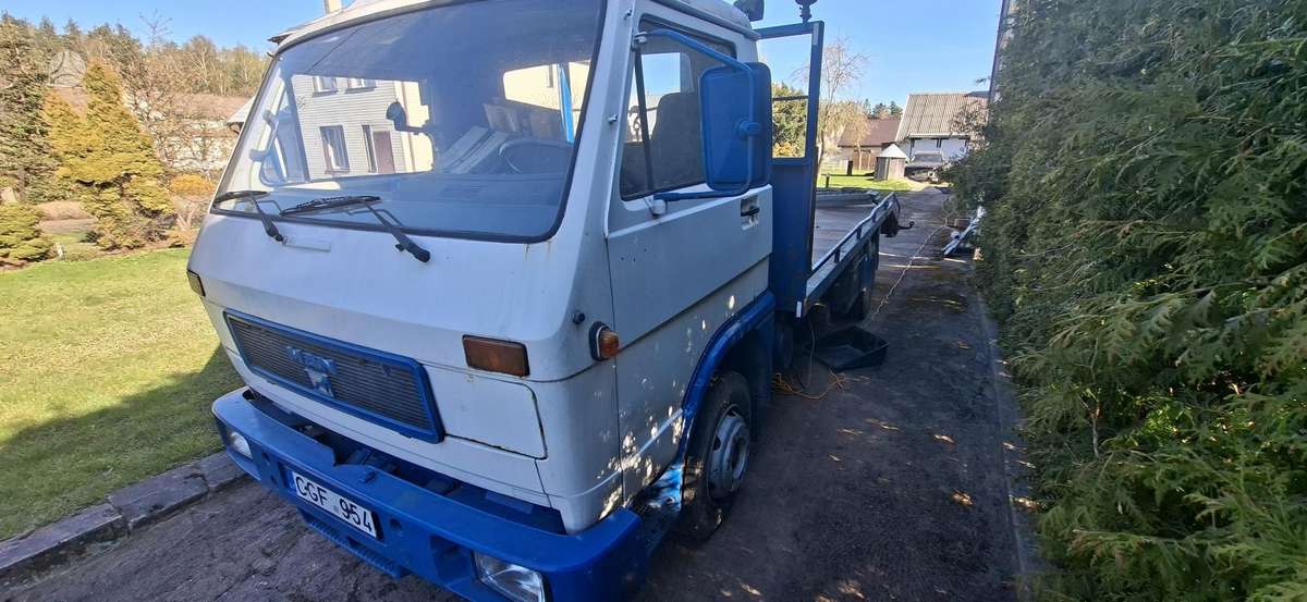 MAN 8.100, auto transporters