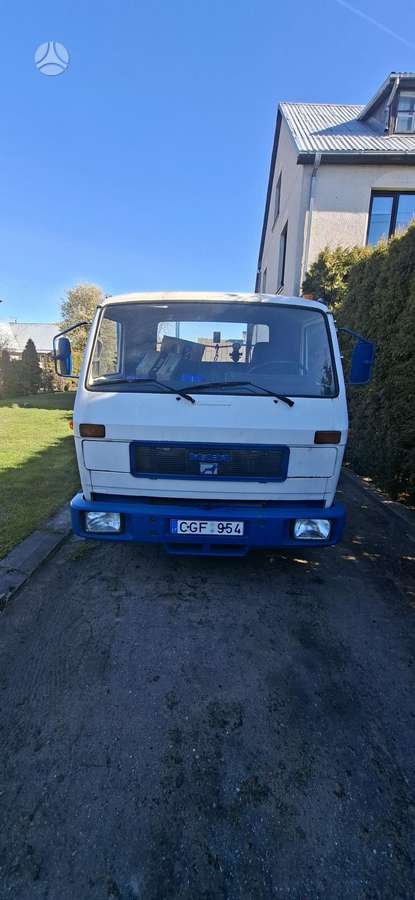 MAN 8.100, auto transporters