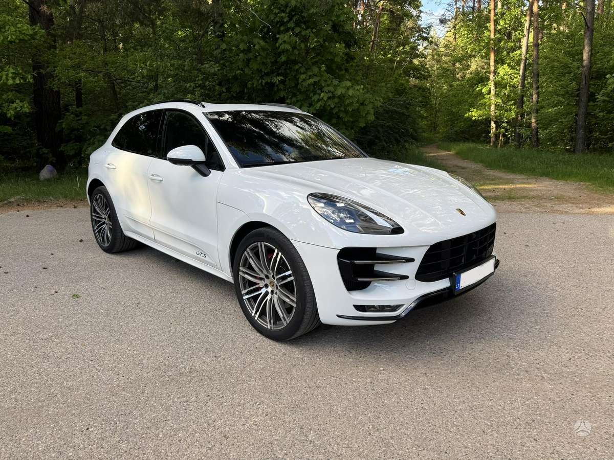 Porsche Macan - 1